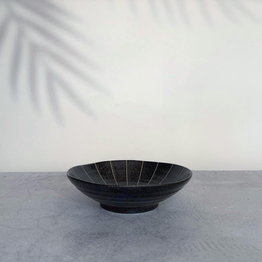 Mino Ware Black Chrysanthemum Bowl  Handmade-Style Japanese Pottery, 17cm