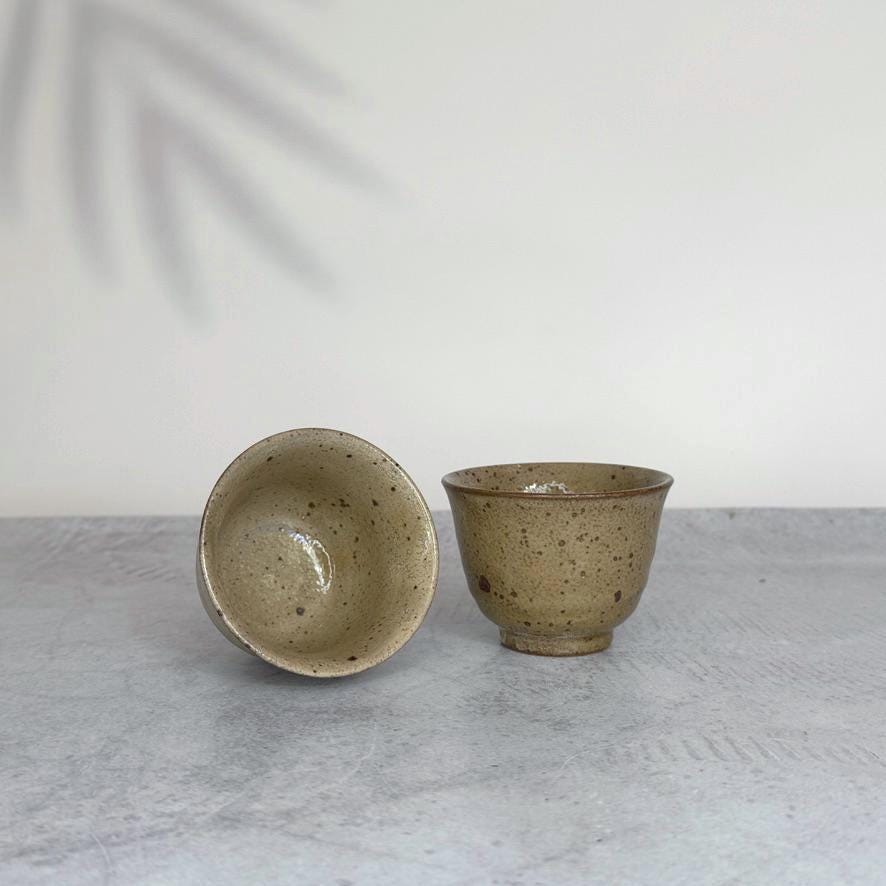 Minoyaki Nagareun Kairagi Sencha Cup | Japanese Yunomi Tea Cup | Mino Ware Pottery | Made in Japan