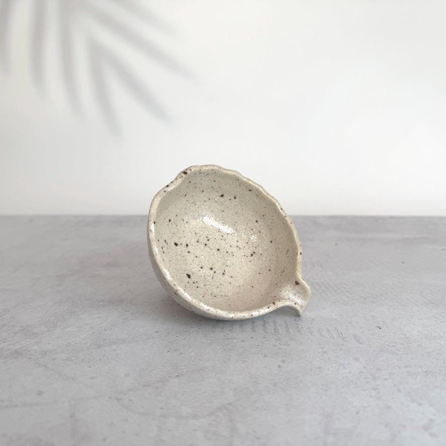 Unofu Three-Legged Small Pouring Vessel | Japanese Ceramic Sauce Pitcher | Mino Ware Pottery | Handmade-Style Tableware